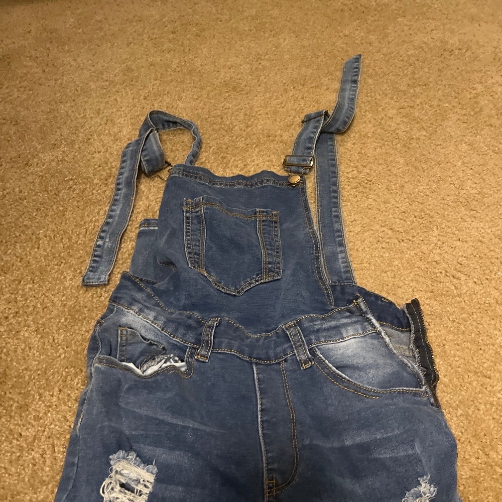 Women’s bib overalls size small